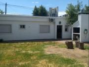 Casa en venta 3 dormitorios 1 baño 3 cocheras 330mts2...