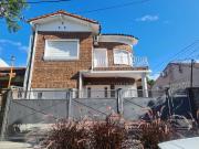 Casa en venta 3 Dormitorios 1 Baño Castelar