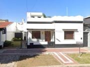 Casa en venta 3 Dormitorios 1 Baño Cochera 164Mts2 Tres...