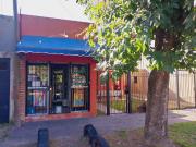 Casa en venta 3 Dormitorios 1 Baño Local Cochera...