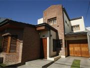 Casa en venta 3 dormitorios 2 baños 2 cocheras 230mts2...