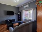 Casa en venta 3 Dormitorios 2 Baños 2 Cocheras 300Mts2...