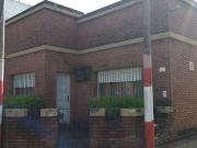 Casa en venta 3 dormitorios 2 baños cochera 200mts2 La Plata