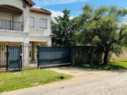 Casa en venta 3 Dormitorios 2 Baños Cochera 900Mts2...