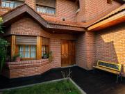 Casa en venta 3 dormitorios 2 baños Cocheras 220mts2...