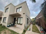 Casa en venta 3 Dormitorios 2 Baños Cocheras 299Mts2...