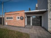 Casa en venta 3 Dormitorios 2 Baños Cocheras 500mts2 La...