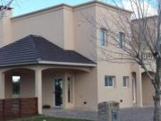 Casa en venta 3 dormitorios 3 baños 1250mts2 Haras Del...