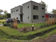 Casa en venta 3 dormitorios 3 baños 227mts2 La Arbolada