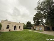 Casa en venta 3 Dormitorios 3 Baños 2.100Mts2 Villa Elisa