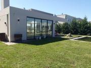 Casa en venta 3 Dormitorios 3 Baños Canning