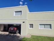 Casa en venta 3 Dormitorios 3 Baños Cocheras 1.094Mts2...