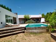 Casa en venta 3 Dormitorios 3 Baños Cocheras 2.100Mts2...