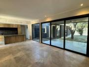 Casa en Venta 3 Dormitorios 3 Baños con patio en Housing