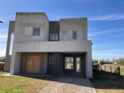 Casa en venta 3 Dormitorios 3 Baños La Plata