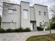 Casa en venta 3 Dormitorios 4 Baños Cochera 1.000Mts2 Pilar