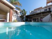 CASA EN VENTA 3 DORMIS PILETA COCHERA APTO CREDITO