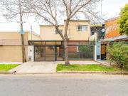 CASA EN VENTA 3 DORMITORIOS COCHERA Y PILETA