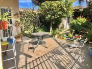 Casa en venta 3 dormitorios con jardín y cochera Casa en venta 3 dormitorios con jardín y cochera