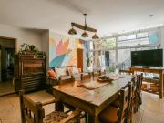 CASA EN VENTA 3 DORMITORIOS CON PATIO Y TERRAZA