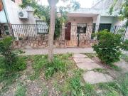 CASA EN VENTA 3 DORMITORIOS + DEPARTAMENTO INTERNO