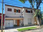 Casa en venta, 3 dormitorios, jardin. cochera