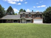 Casa en venta, 3 dormitorios + Parque + Piscina + Garage