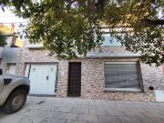 Casa en venta. 3 Dormitorios + Patio + Cochera