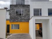 CASA EN VENTA 3 DORMITORIOS SECTOR SAN FERNANDO