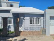 CASA EN VENTA 3 DORMITORIOS Y COCHERA