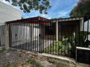 CASA EN VENTA 3 DORMITORIOS Y COCHERA G. BAIGORRIA