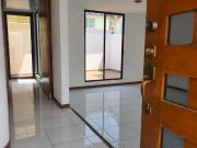 CASA EN VENTA 3 HABITACIONES POR LA TERMINAL DE...