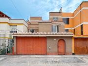 Casa en Venta, 3 pisos + azotea con Piscina, Cochera en...