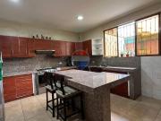 Casa en venta 3 pisos en mutualista benalcazar 4hb