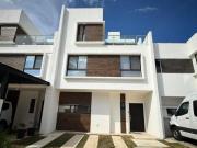 CASA EN VENTA 3 REC 166 M2 EN PLAYA DEL CARMEN CON CASA CLUB