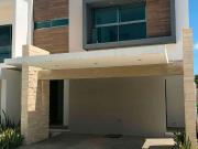 Casa en Venta, 3 Rec?maras con Ba?o, Piscina Residencial...