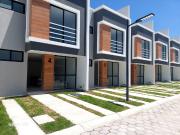 Casa en venta, 3 rec?maras con closets y ba?o cada una,...