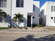 CASA EN VENTA 3 RECAMARAS 3 BAÑOS AL ORIENTE DE MERIDA...