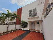 Casa en Venta, 3 Recámaras, Av Las Torres, Villa Marino,...