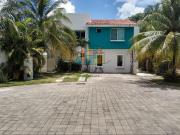 CASA EN VENTA 3 RECAMARAS CON ALBERCA Y MUCHO PATIO EN...