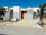 Casa en venta 3 recámaras en fracc. Colinas del Real...