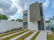 CASA EN VENTA 3 RECAMARAS EN PLAYA DEL CARMEN CON CASA CLUB