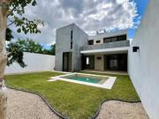 CASA EN VENTA 3 RECAMARAS EN PRIVADA CON AMENIDADES Y...