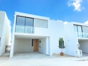Casa en Venta, 3 Recamaras, Priv. Camelia, Sitpach, Yucatán Casa en Venta, 3 Recamaras, Priv. Camelia, Sitpach, Yucatán