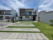 CASA EN VENTA 3 RECAMARAS RESIDENCIAL ALBORETO METEPEC