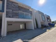 Casa en venta, 3 recámaras, roof, estancia doble altura,...