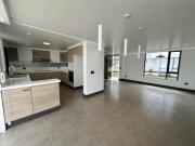 Casa en Venta 3hb Tumbaco cerca Ruta Viva