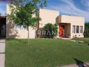 Casa en Venta 4 Amb con Pileta en San Sebastian, Escobar