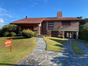 Casa en venta, 4 ambientes c/ dep Zona centro playa, Pinamar