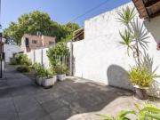 Casa en venta 4 ambientes con jardin y cochera en Villa...